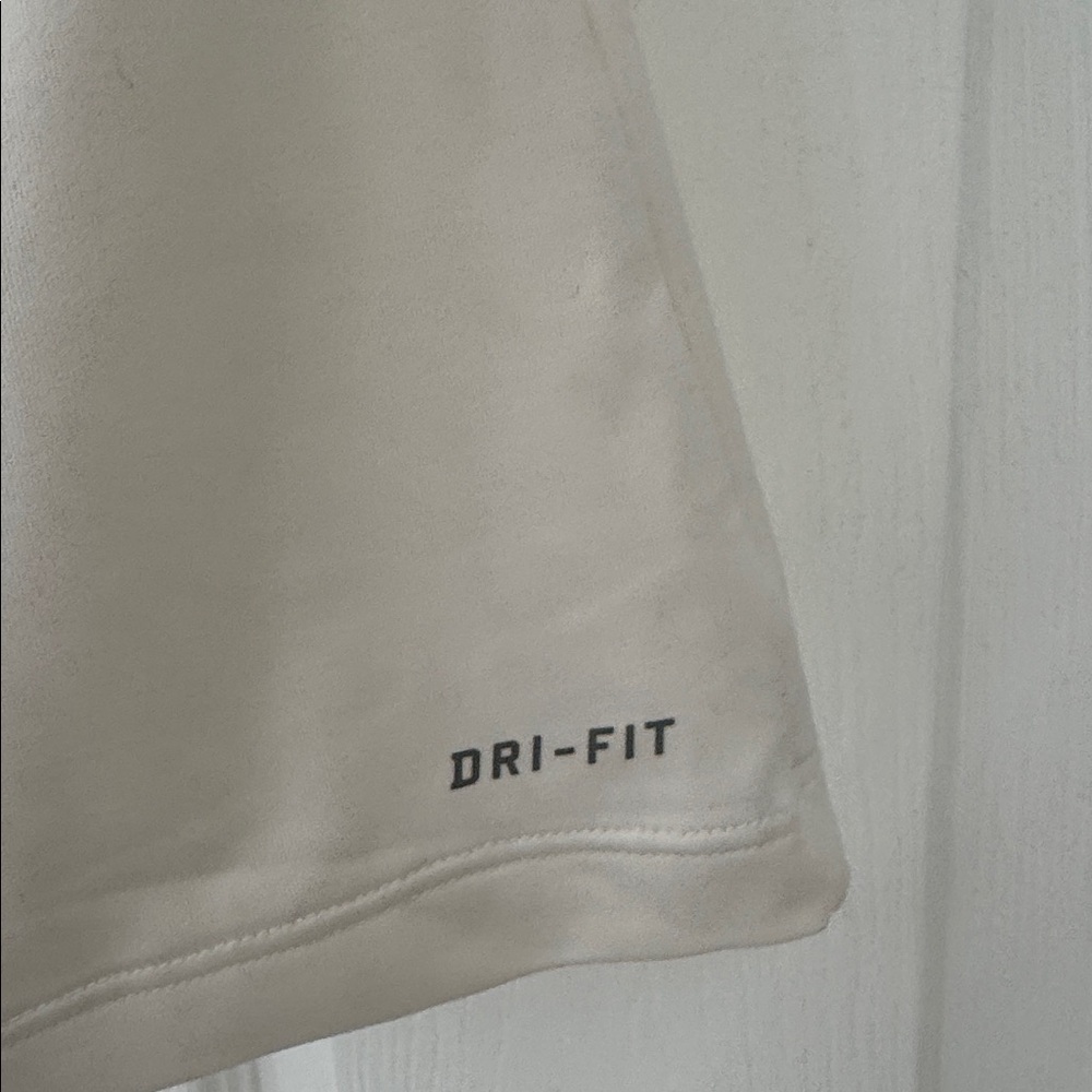 NWOT Nike Pure Cap Sleeve Dri-Fit Tee - Picture 6 of 6